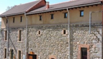 ALOJAMIENTO albergue valle de arbas villamanin