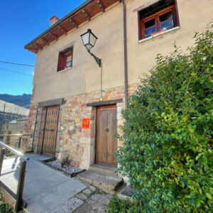 ALOJAMIENTO apartamentos moradas busdongo villamanin