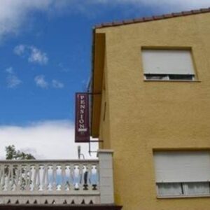 ALOJAMIENTO - Pension el arenal pola de gordon