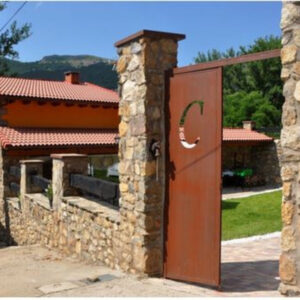 ALOJAMIENTO casa de manuel y apartamento pola de gordon