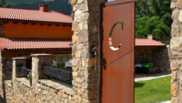 ALOJAMIENTO casa de manuel y apartamento pola de gordon