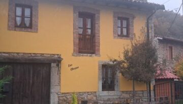 ALOJAMIENTO casa rural las chopas pola de gordon