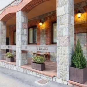 ALOJAMIENTO hotel rural rio viejo villamanin 2